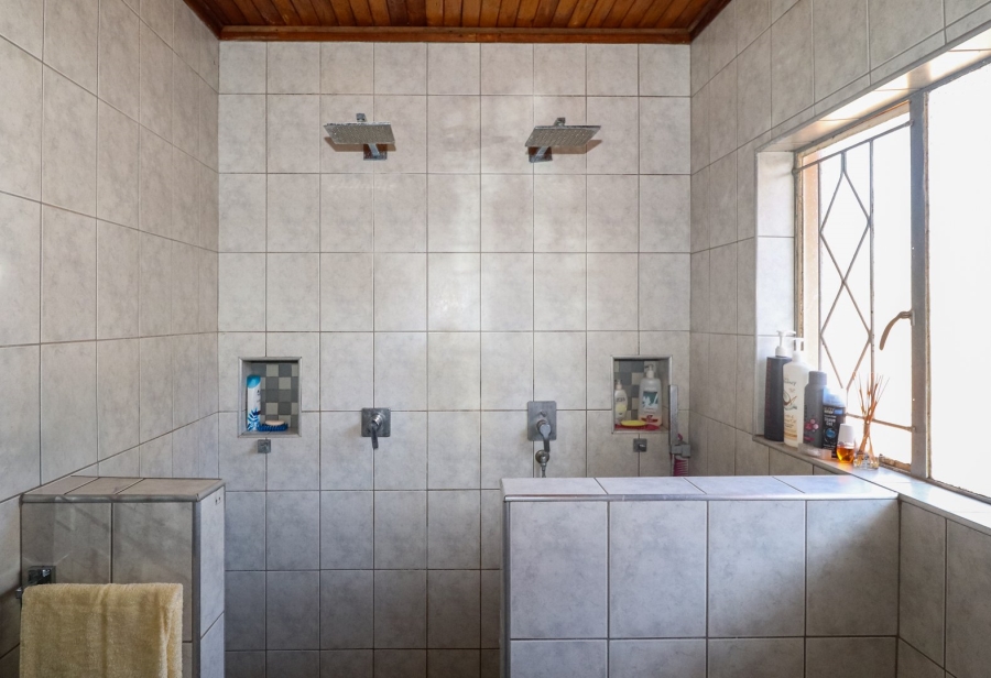 4 Bedroom Property for Sale in Flimieda North West